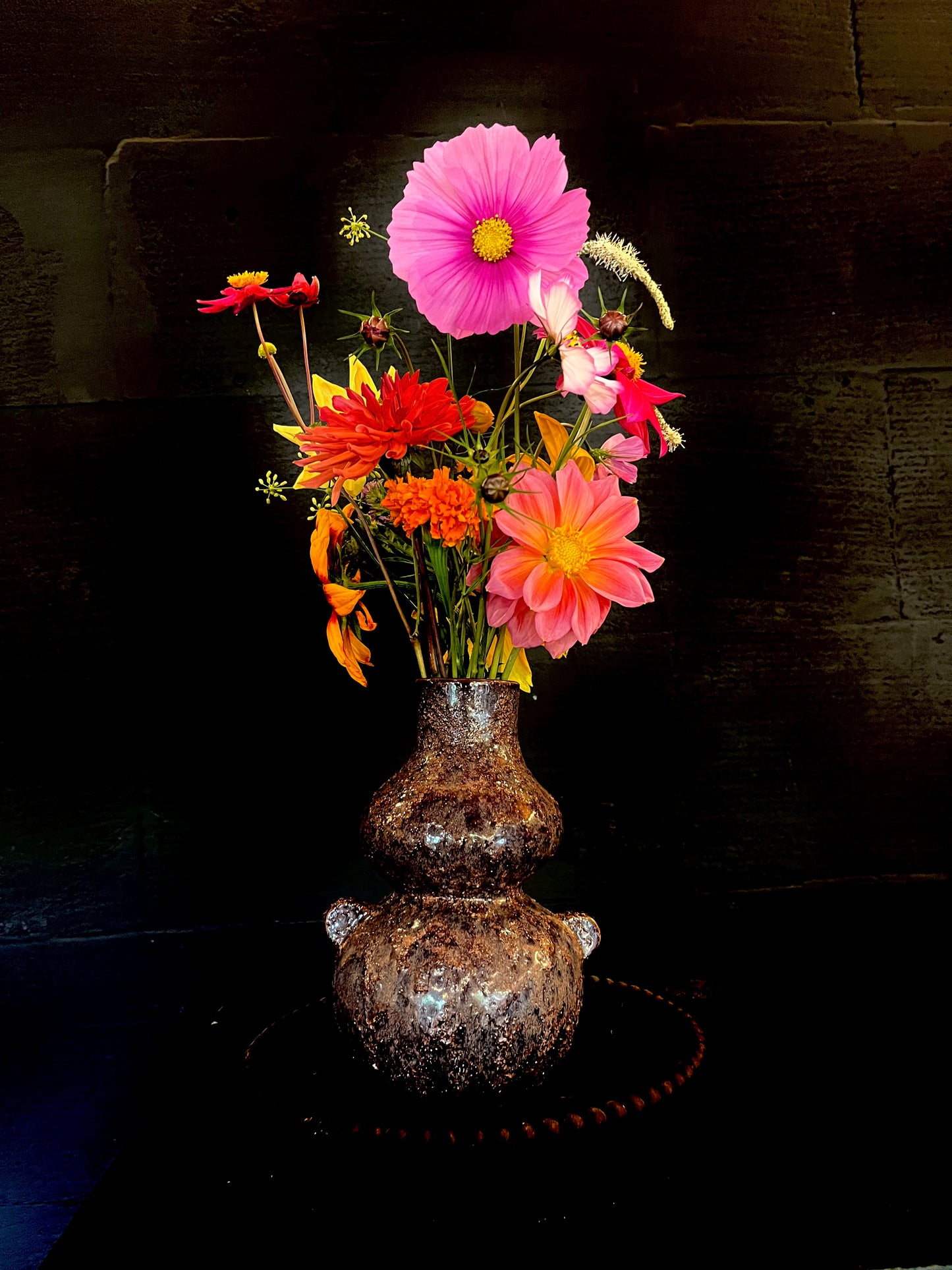 Vaasje “RAW”met Bloemen:  OP =OP