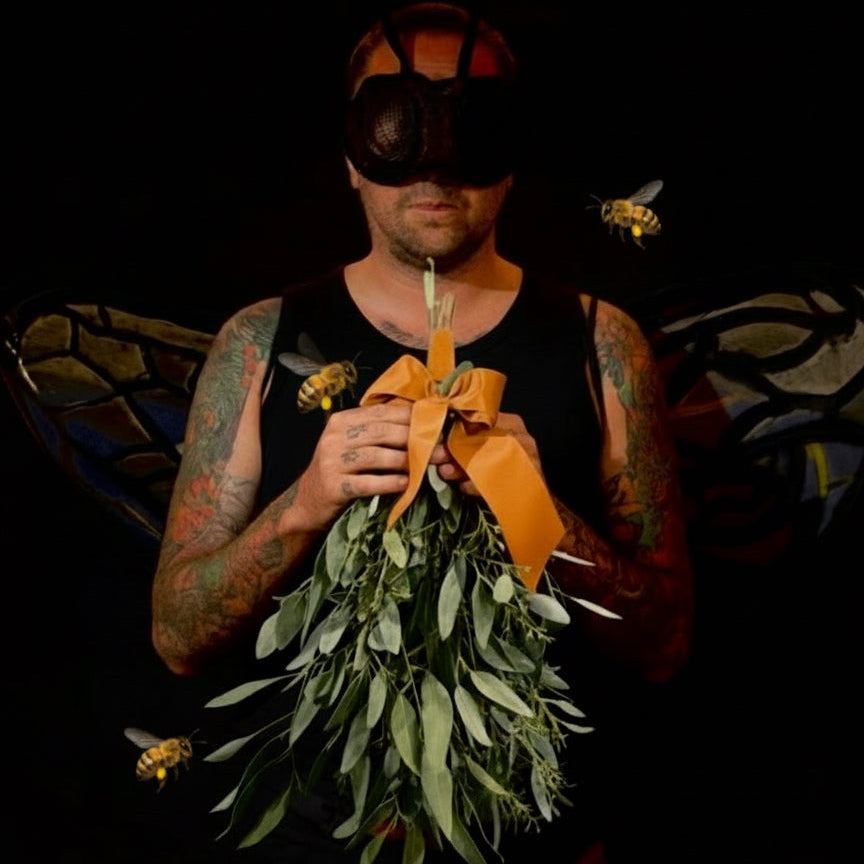 Luxe Pure Toef, handgebonden met gifvrije Eucalyptus. biologische kerst